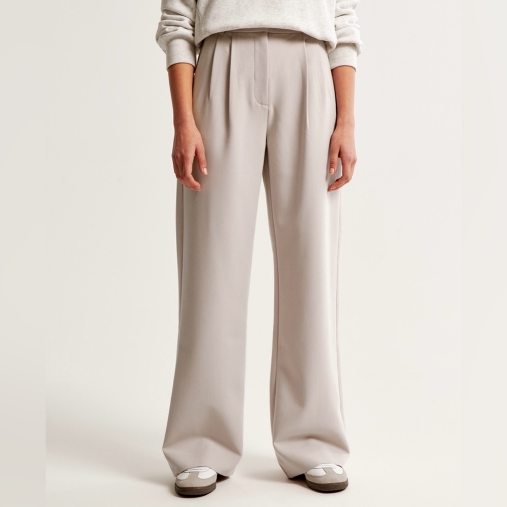 Abercrombie & Fitch Sloan Tailored Wide Leg Pant Light Taupe 26/ 2 Long